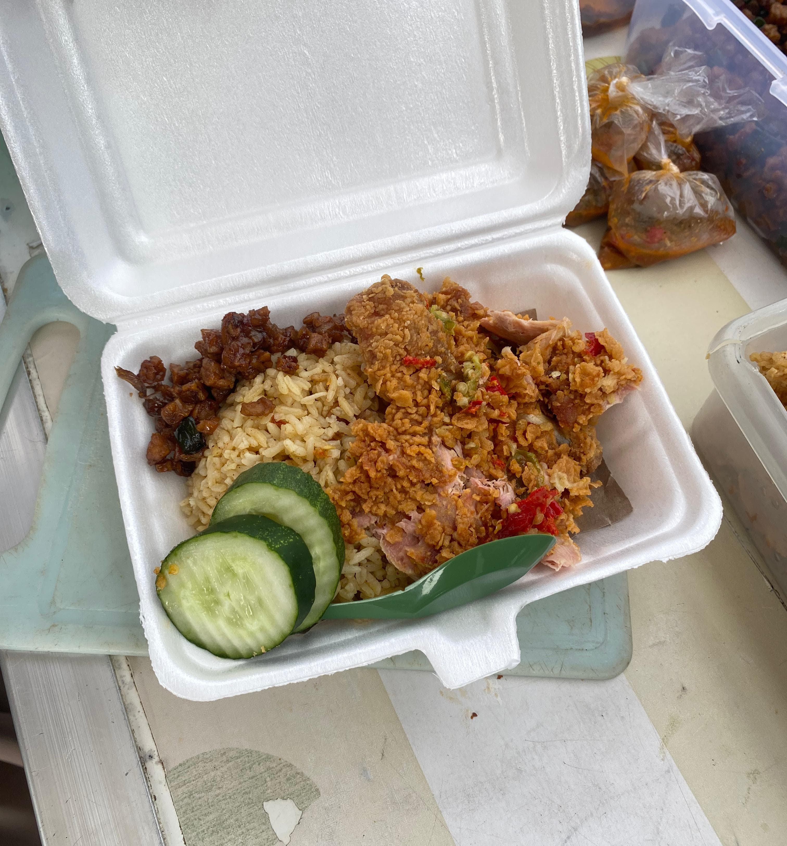 Gambar Kebuli Ayam Geprek